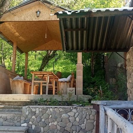 Bbq House Apartment Dilijan Bagian luar foto